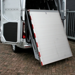 Mercedes Sprinter Rogam Bersche hoek 