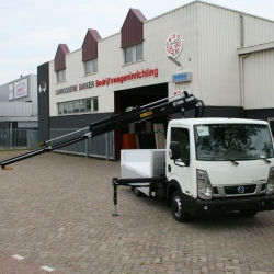 Nissan Laadbak met kraan