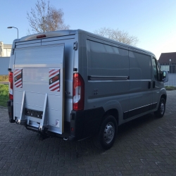 Peugeot Boxer met Zepro laadklep